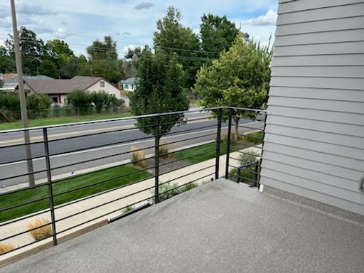 Listing photo thumbnail