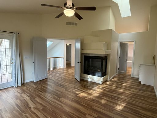 Listing photo thumbnail