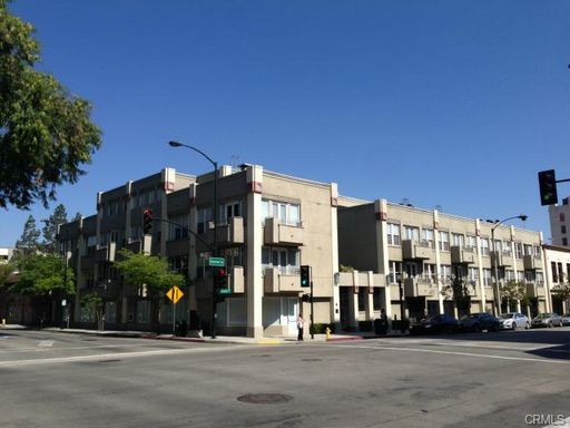 Old Town Pasadena! 3 bed / 2 bath condo – photo 1
