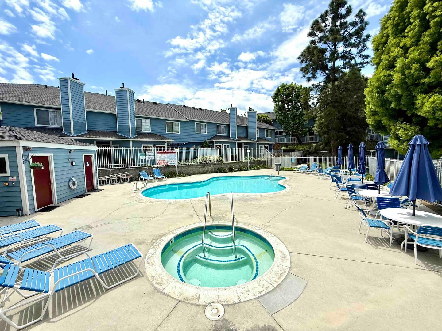 Harbor City Townhome: 26127 Frampton Ave #F