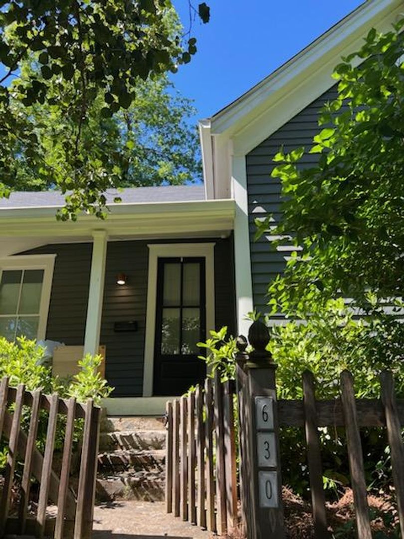 Atlanta House: 630 Woodward Avenue, SE