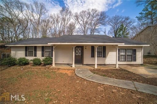3 Bedroom Rental – 2930 Woodfield Drive, Rex, GA 30273