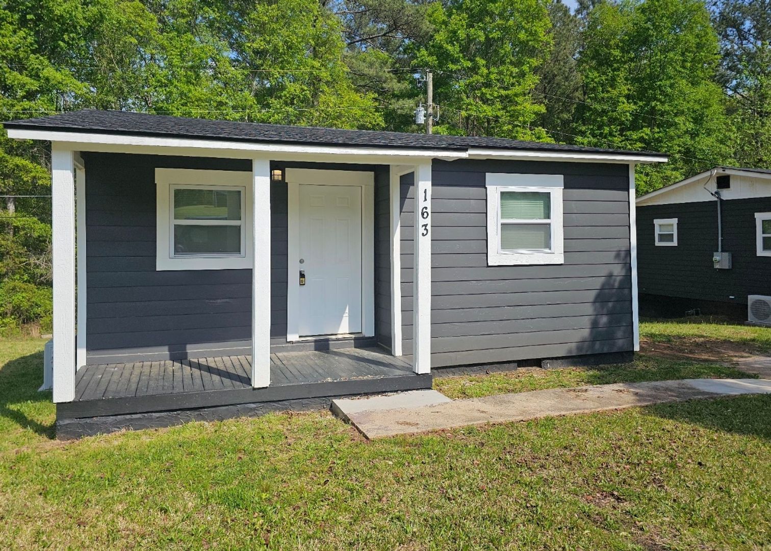 Griffin House: 163 Kathryn Road