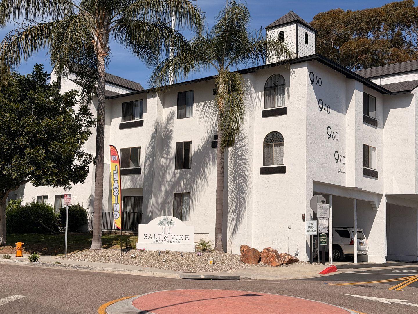 Oceanside Apartment: 960 Vine St.