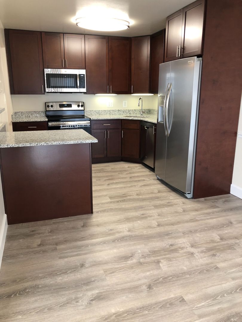 Rockville Apartment: 5301 Randolph Road