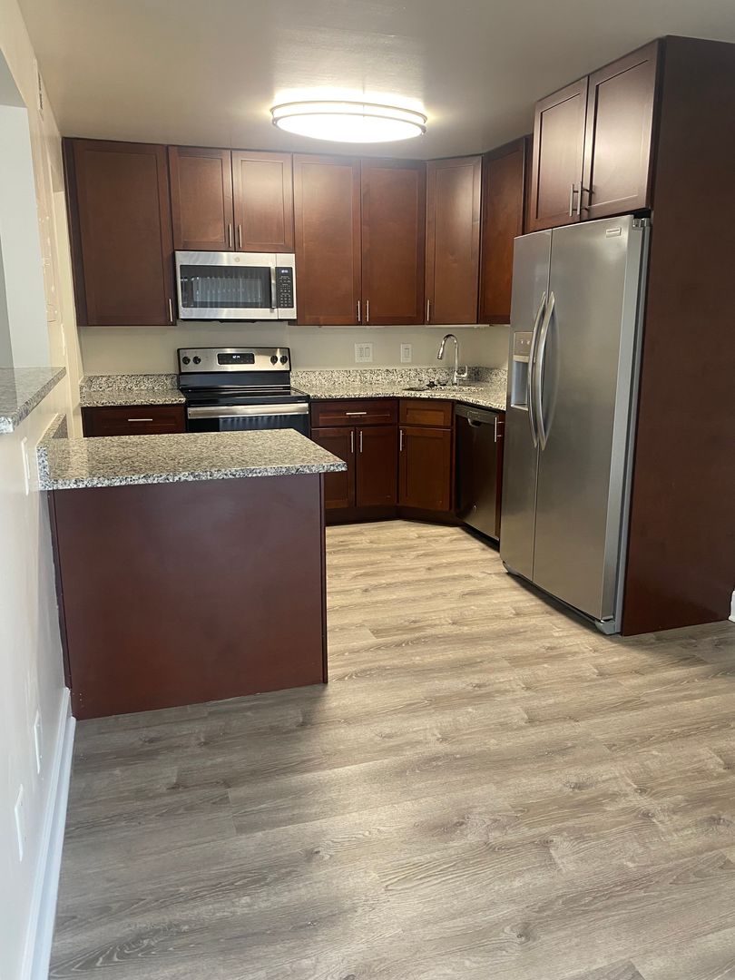 Rockville Apartment: 5301 Randolph Road