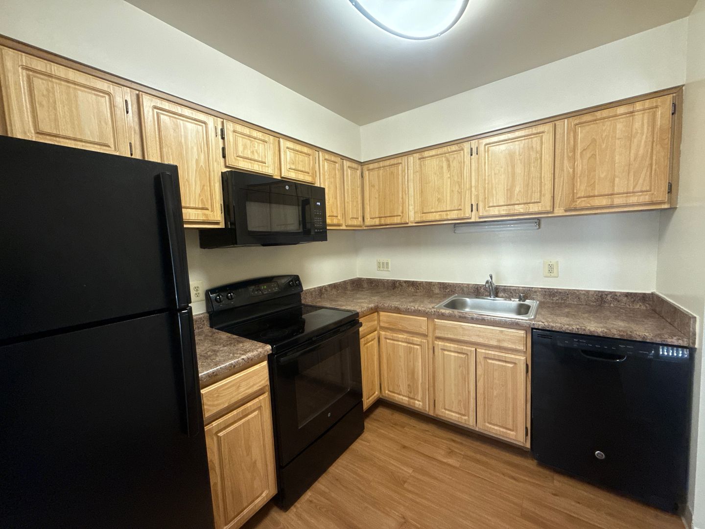 Silver Spring Apartment: 14207 Grand Pre Road