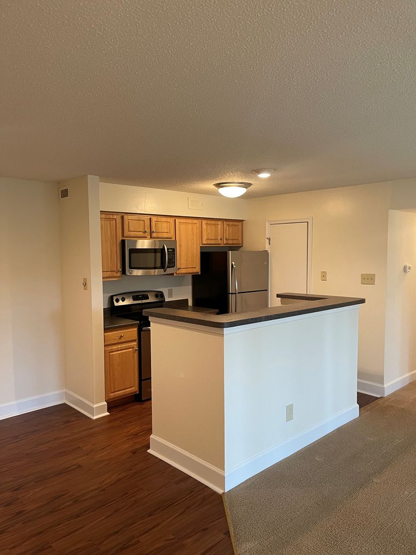 Frederick Apartment: 1000 Columbine Drive