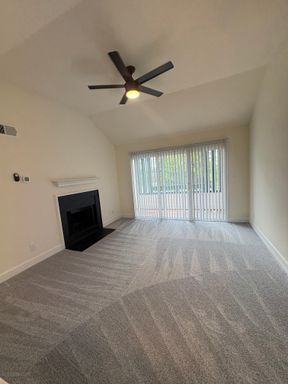 Brand New Renovated Top Floor Apartment with Quartz Countertops and Vaulted Ceilings – photo 1