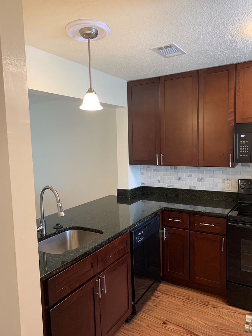 Frederick Apartment: 1000 Columbine Drive