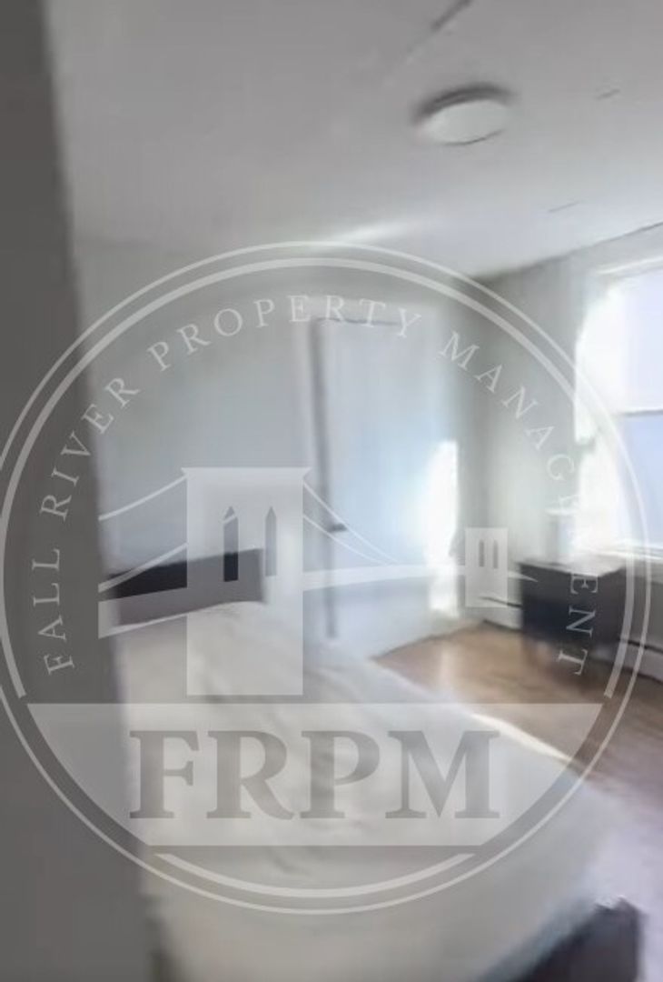 Fall River Apartment: 197 Rodman St