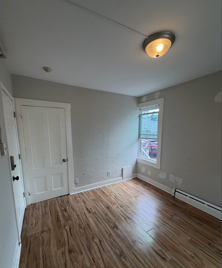 {197 Rodman St Fall River} ROOMS FOR RENT