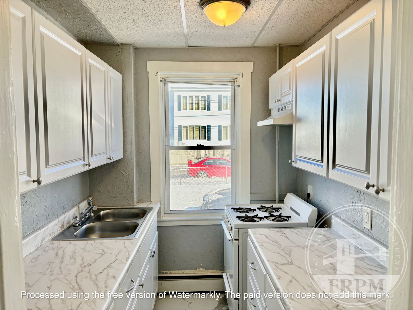 Fall River Apartment: 121-129 Fulton St