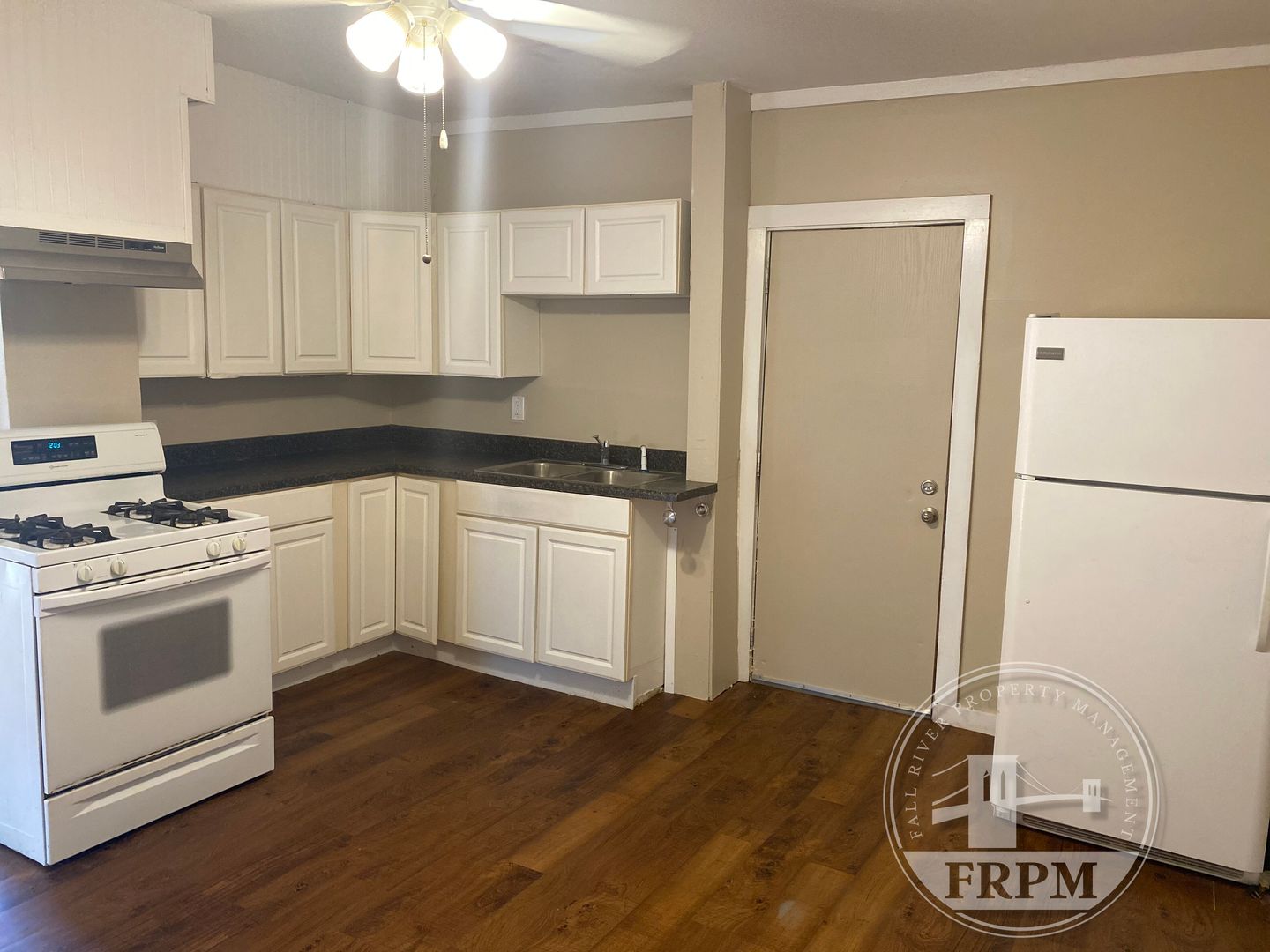 Attleboro Apartment: 92-94 Fisher St