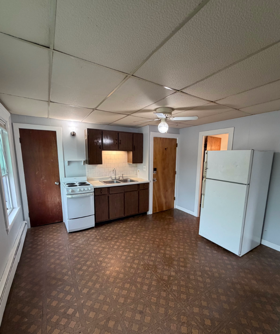 Taunton Apartment: 33 Berkley St