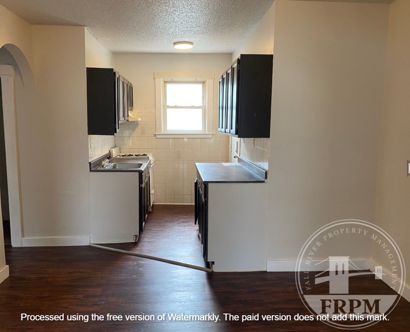 New Bedford Apartment: 2195 Purchase St