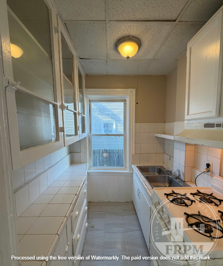 Fall River Apartment: 328-336 5th St