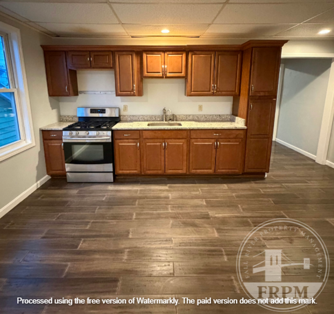 Fall River Apartment: 186 John St