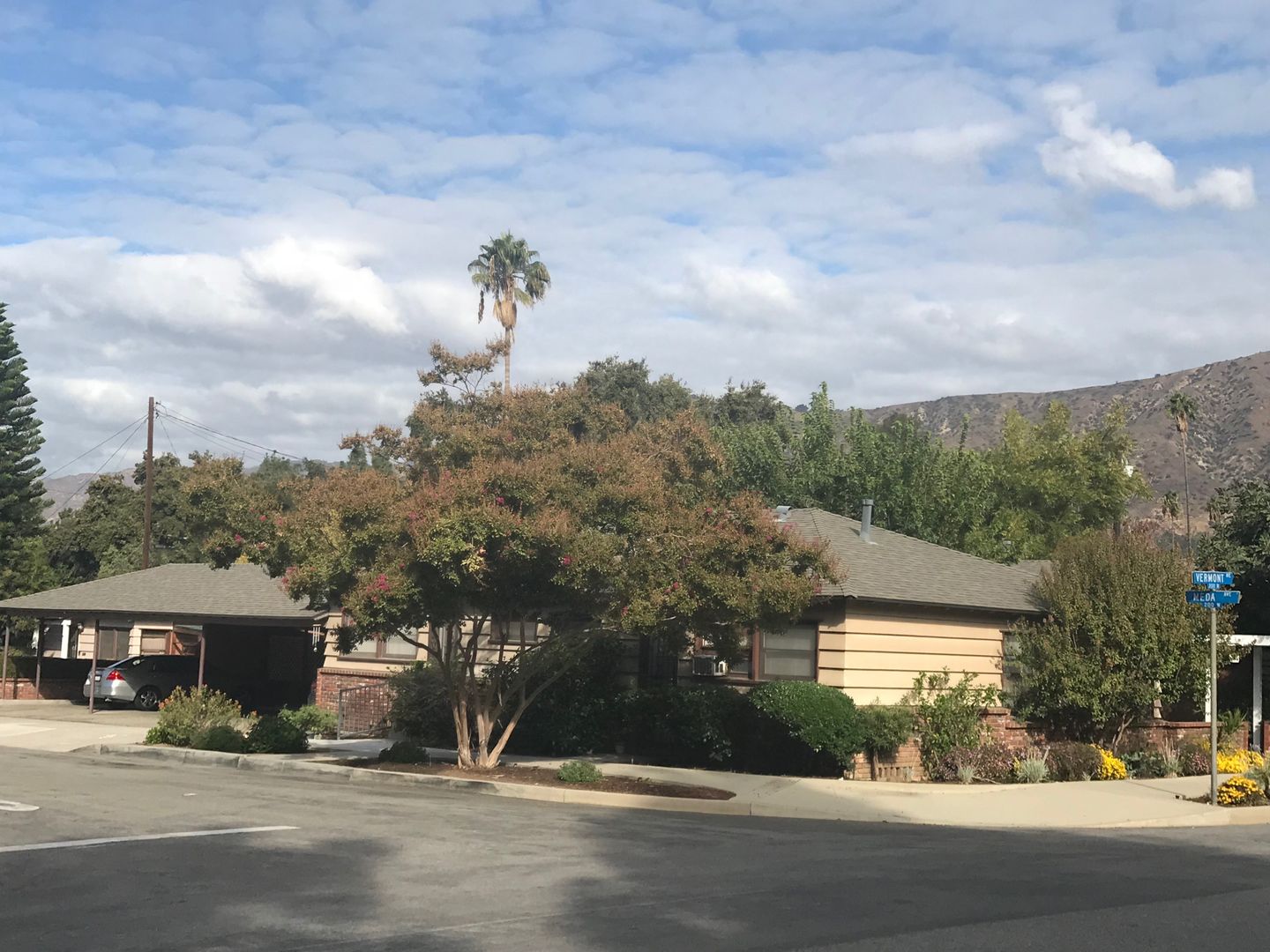 Glendora Apartment: 205 N Vermont