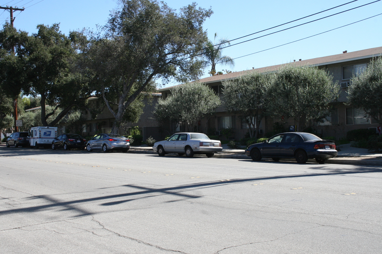 Glendora Apartment: 1058-1060 E Foothill Blvd