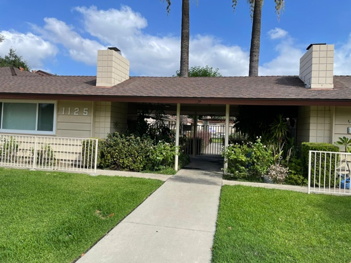 Glendora Apartment: 1125 E Foothill Blvd.