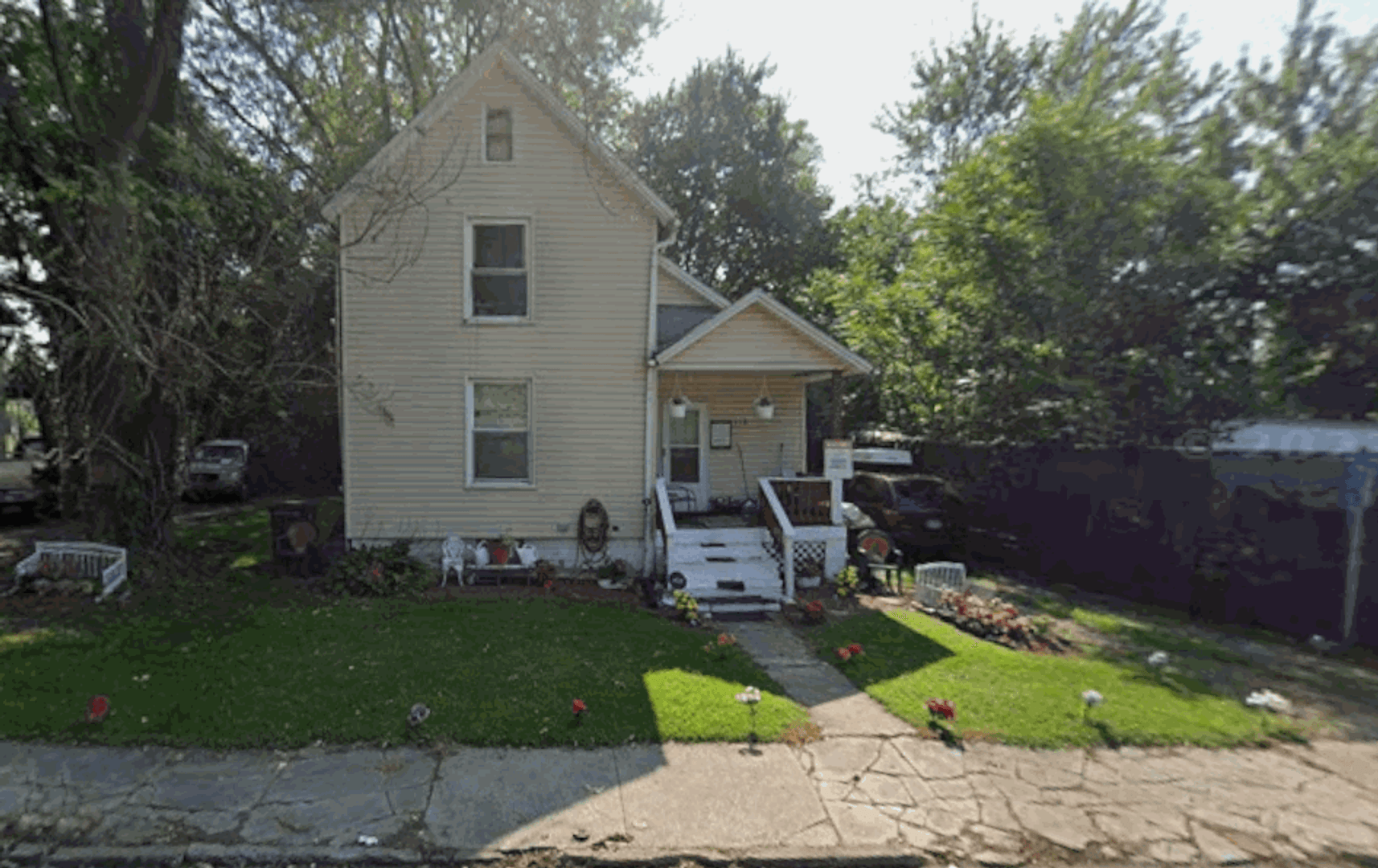 Canton House: 112 Warner Rd SE