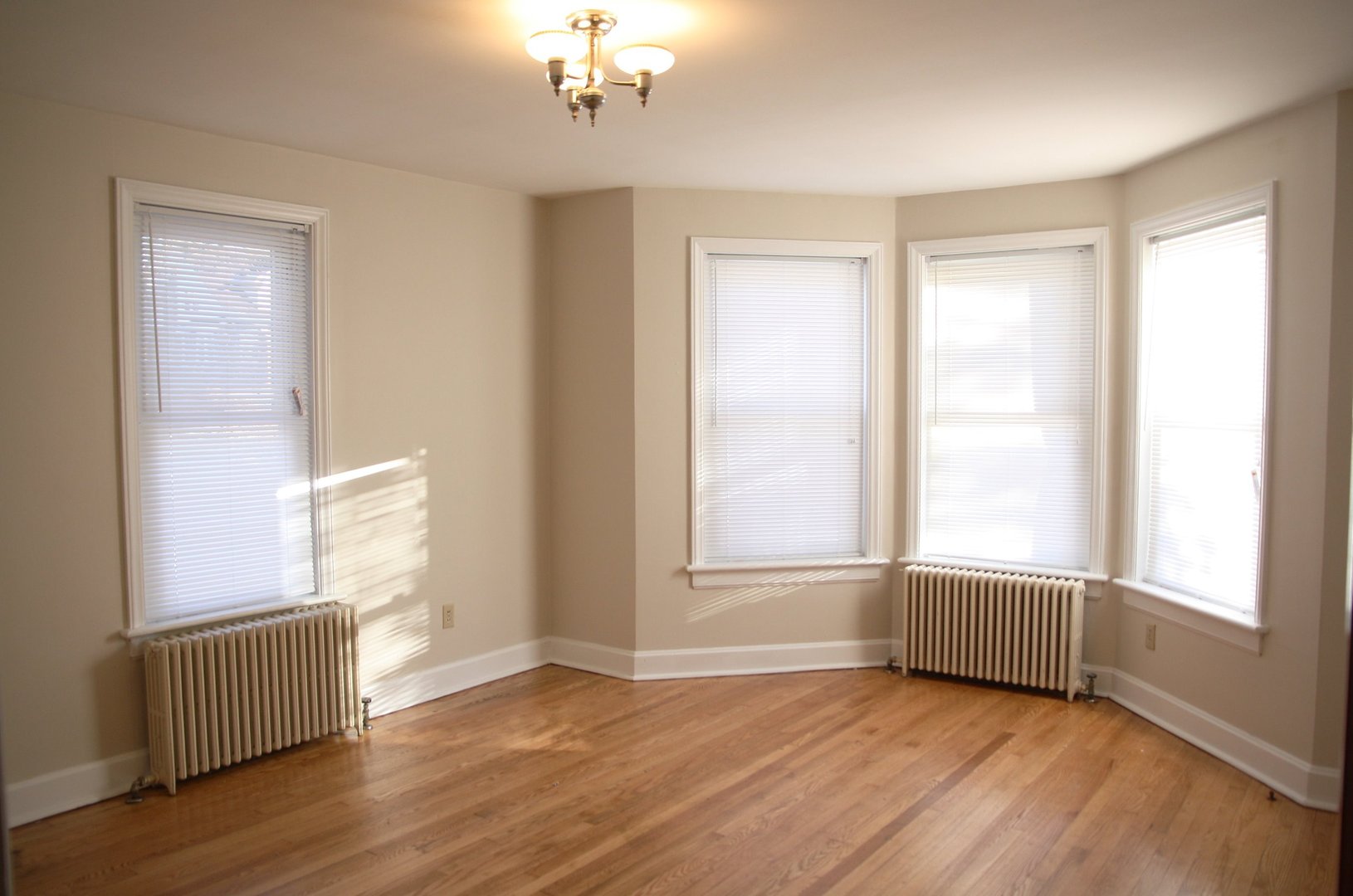 Camp Hill Apartment: 2722 Walnut Street
