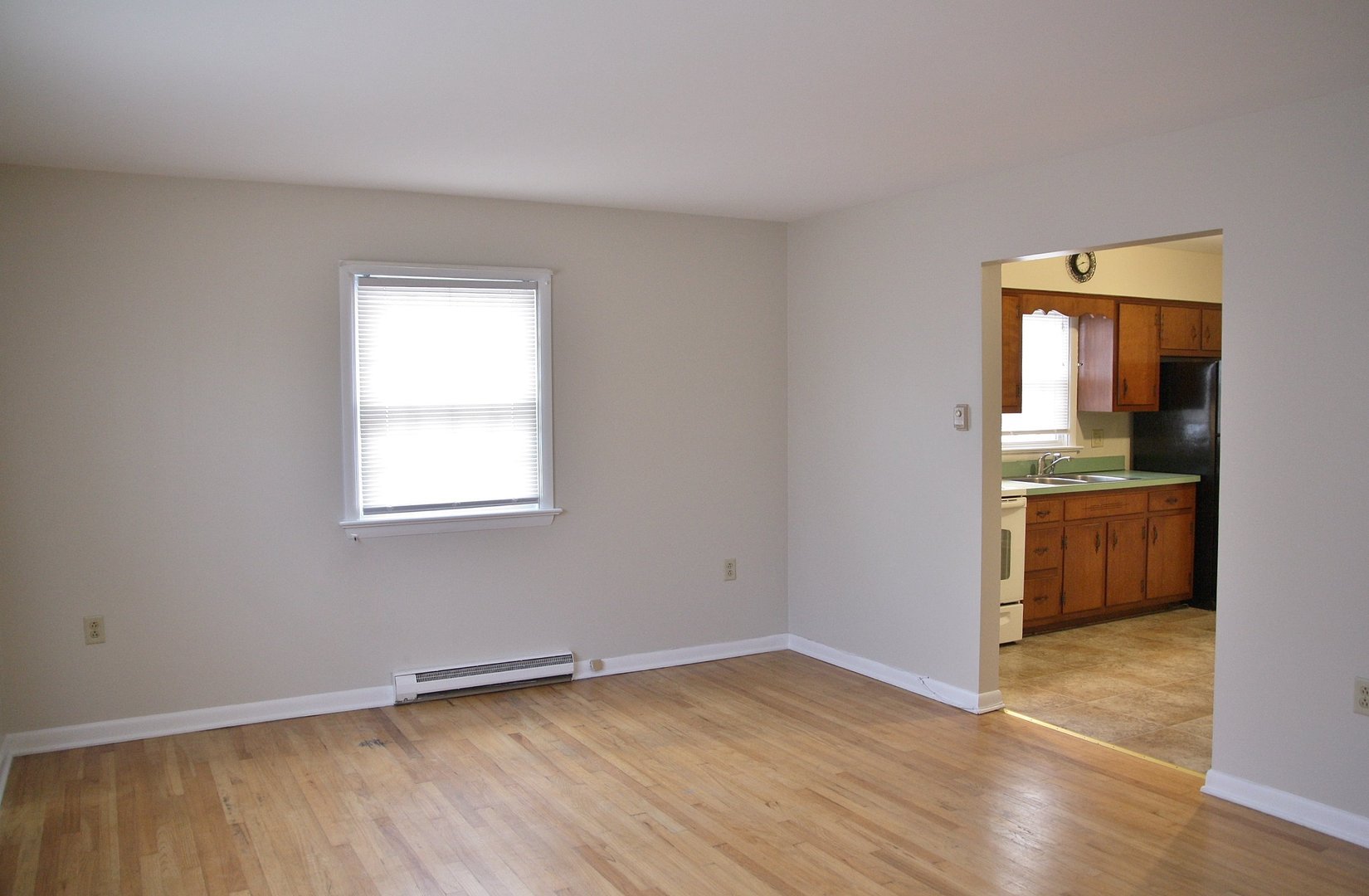 Mechanicsburg Apartment: 414 Market Street