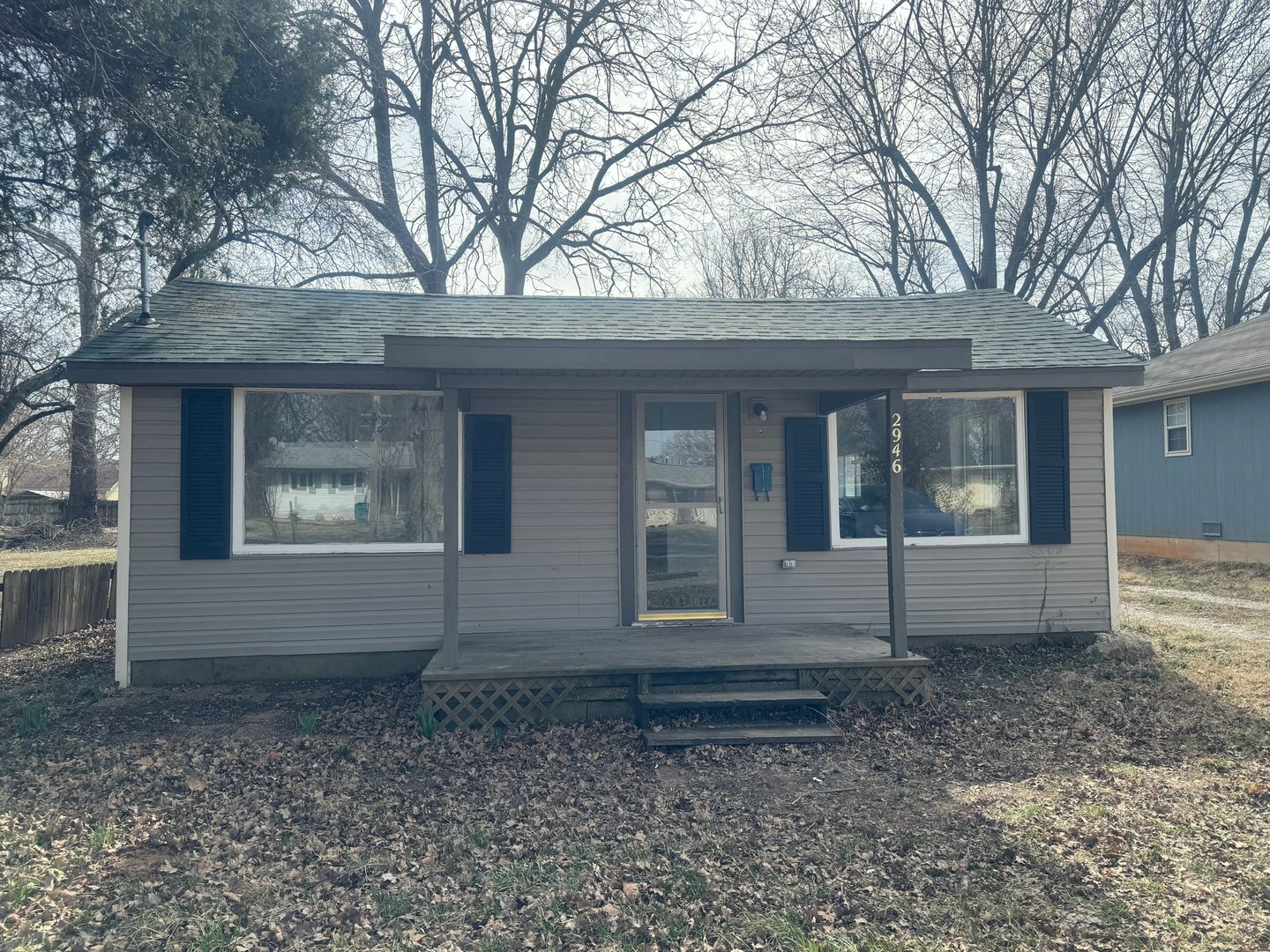 Springfield House: 2946 W Latoka