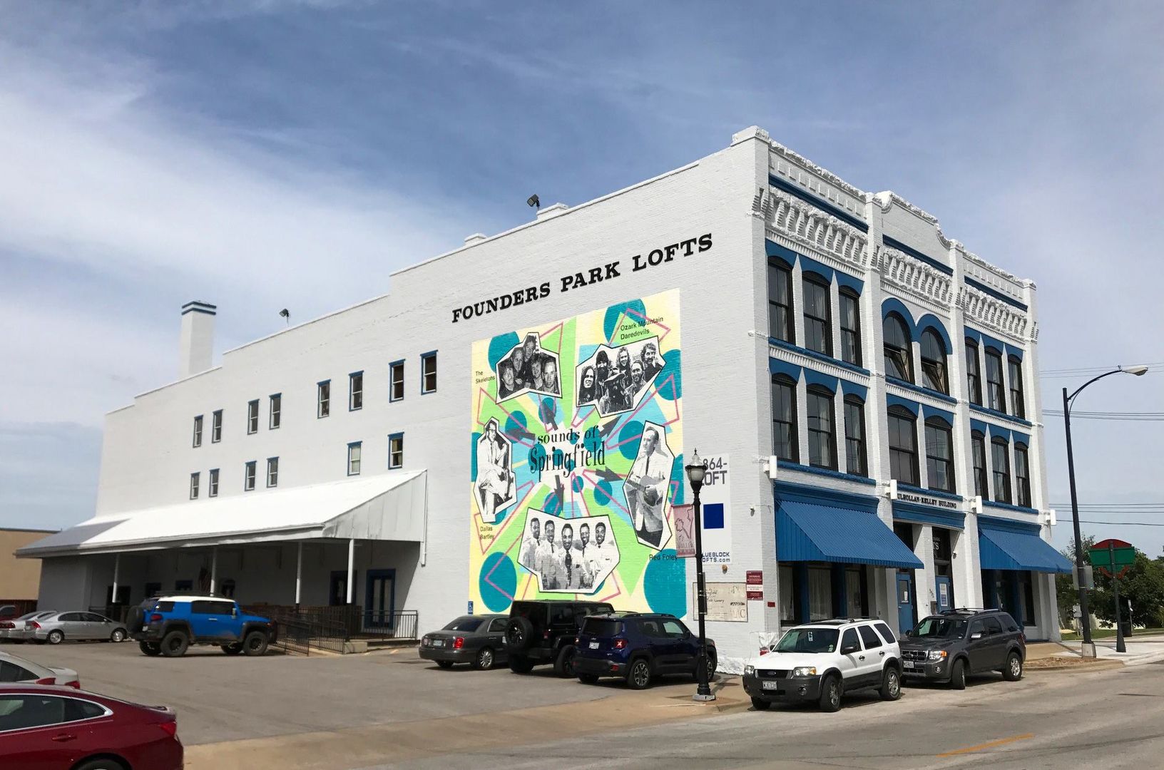 Springfield House: 331 E Water St Unit 212