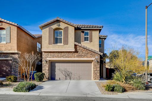 Stunning 3-Bedroom, 2-Story Home in Mountains Edge! – photo 1