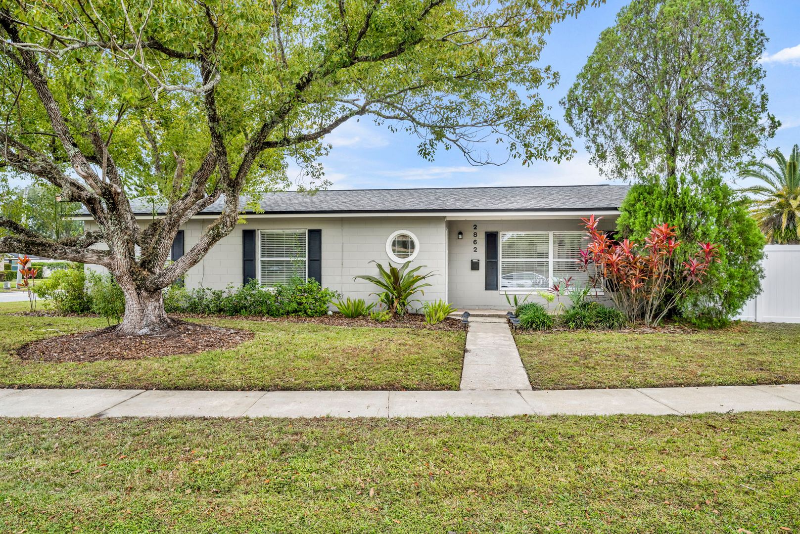 Winter Park House: 2862 Kings Deer Rd