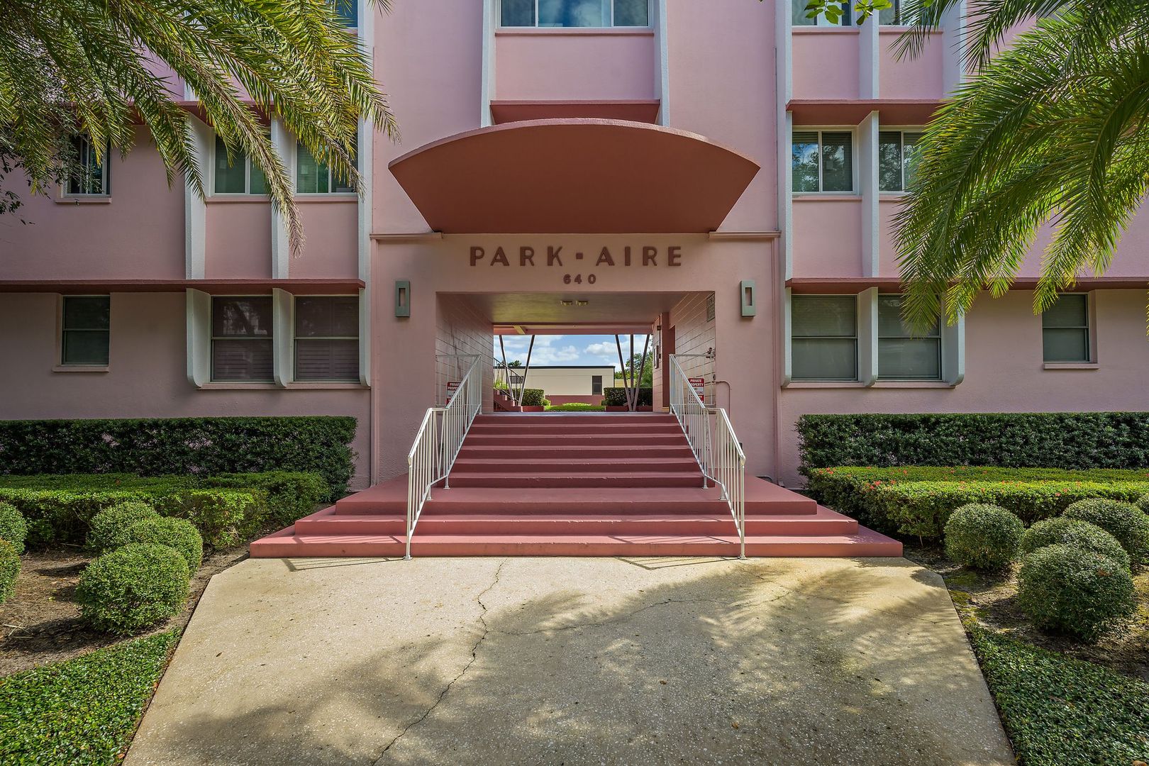 Winter Park House: 640 Park Ave