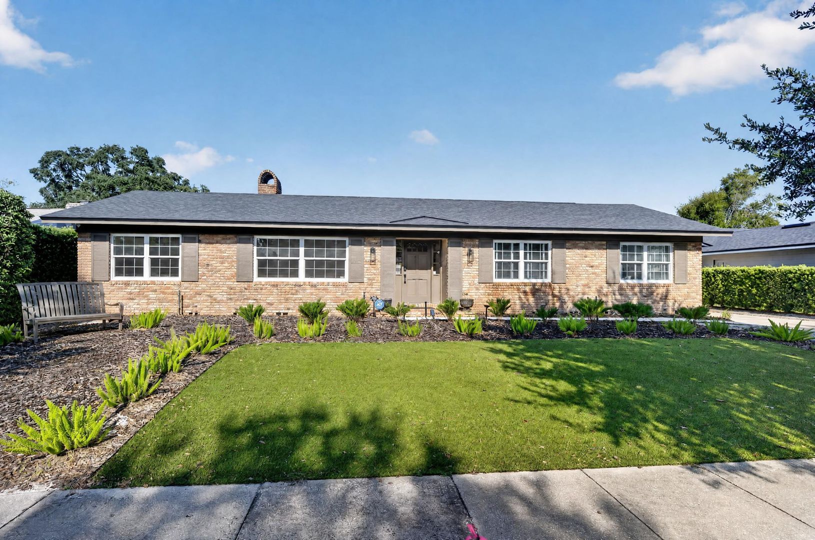 Winter Park House: 677 Selkirk Dr