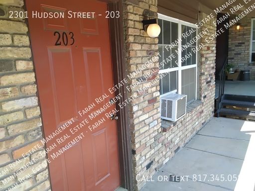 Available Now- 1 bed/1 bath Apartment in Fort Worth, TX 76103 – photo 1