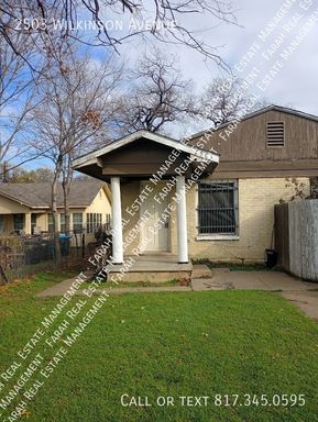 Now Available- One bed, one bath Duplex- Fort Worth, TX 76103! – photo 1