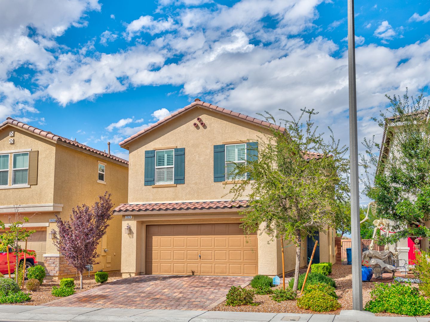 Henderson House: 2924 Tranquil Brook Ave