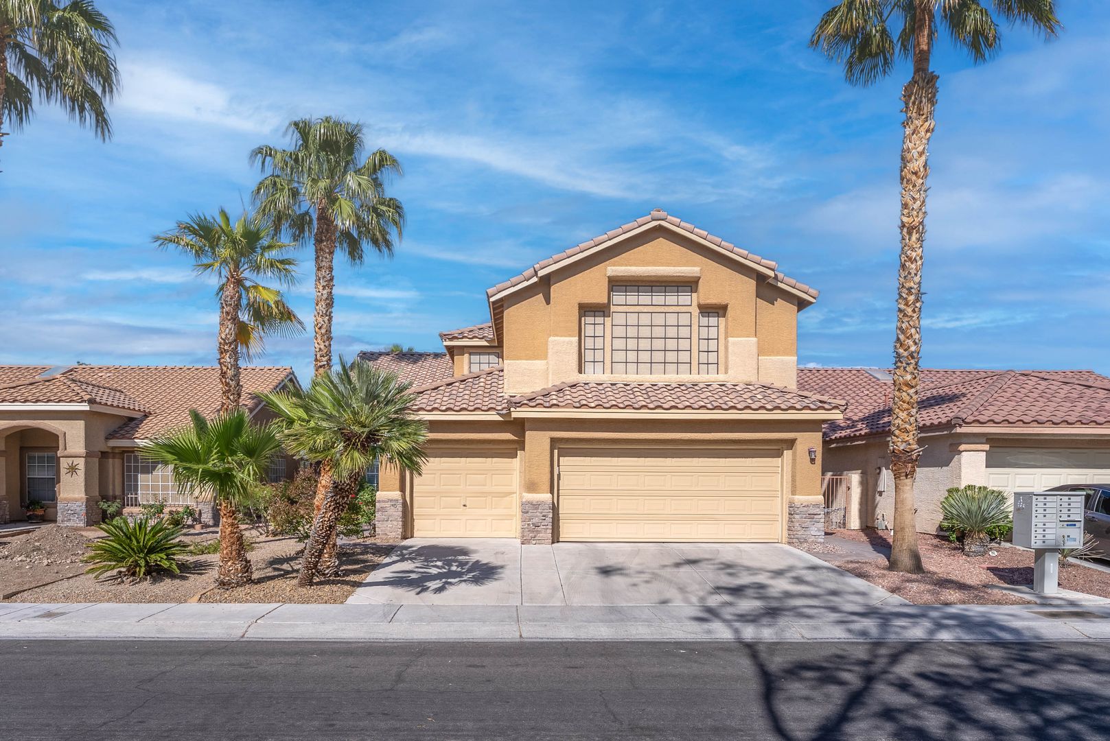 Las Vegas House: 1748 Royal Canyon Dr