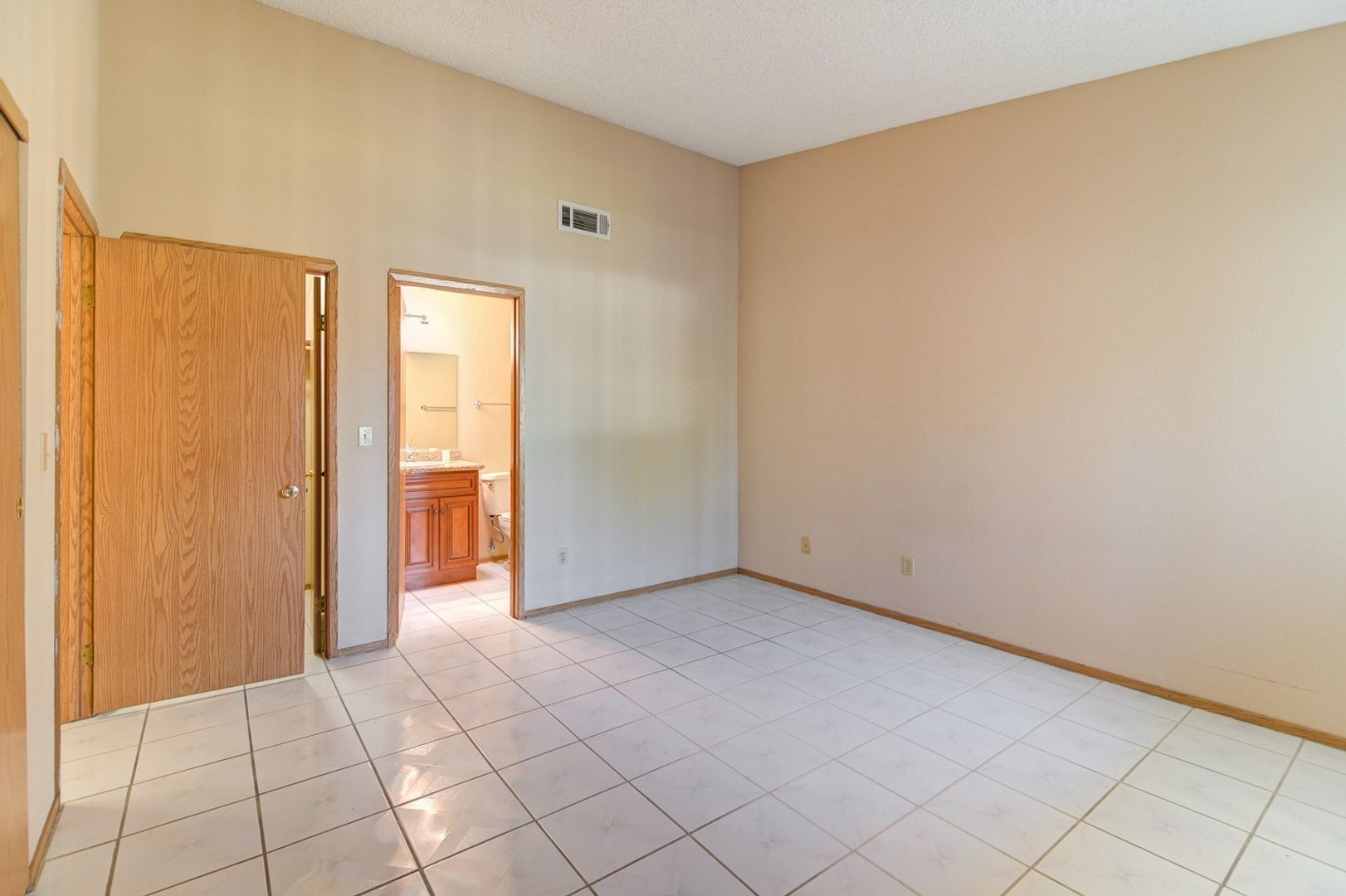 Las Vegas House: 4651 Four Leaf Clover Dr