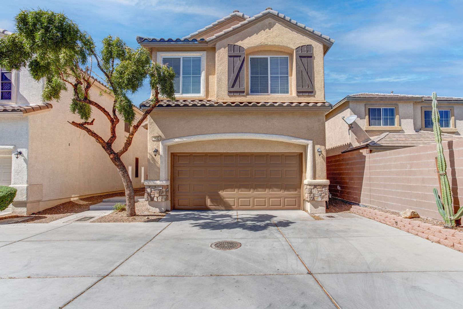 Henderson House: 1133 Via Rocca