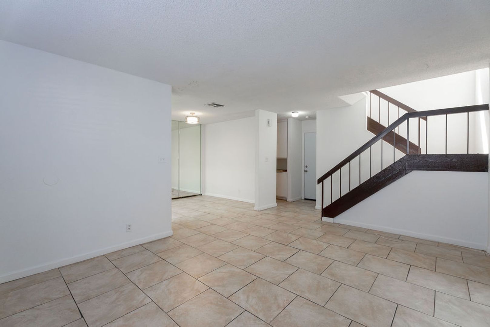 Las Vegas Condo: 1722 E. University Ave #7