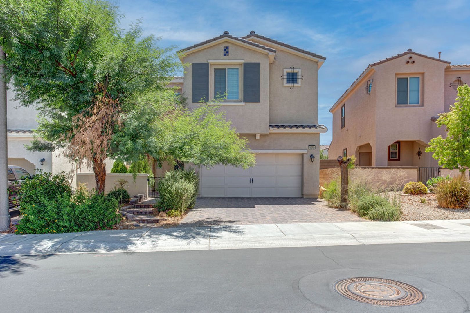 Las Vegas House: 8040 Skye Falls Street