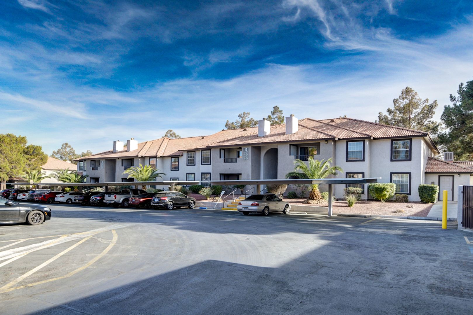 Las Vegas House: 2606 S Durango Dr #214