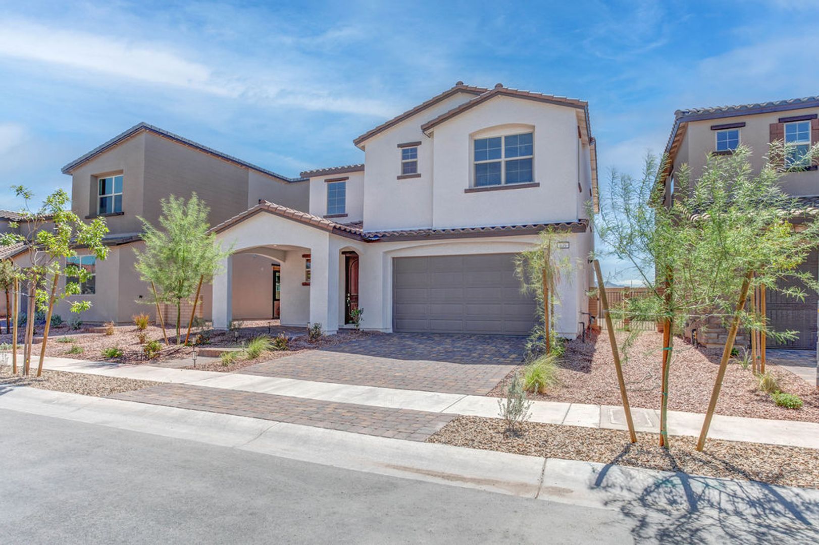 Henderson House: 179 Ashwood View Ave