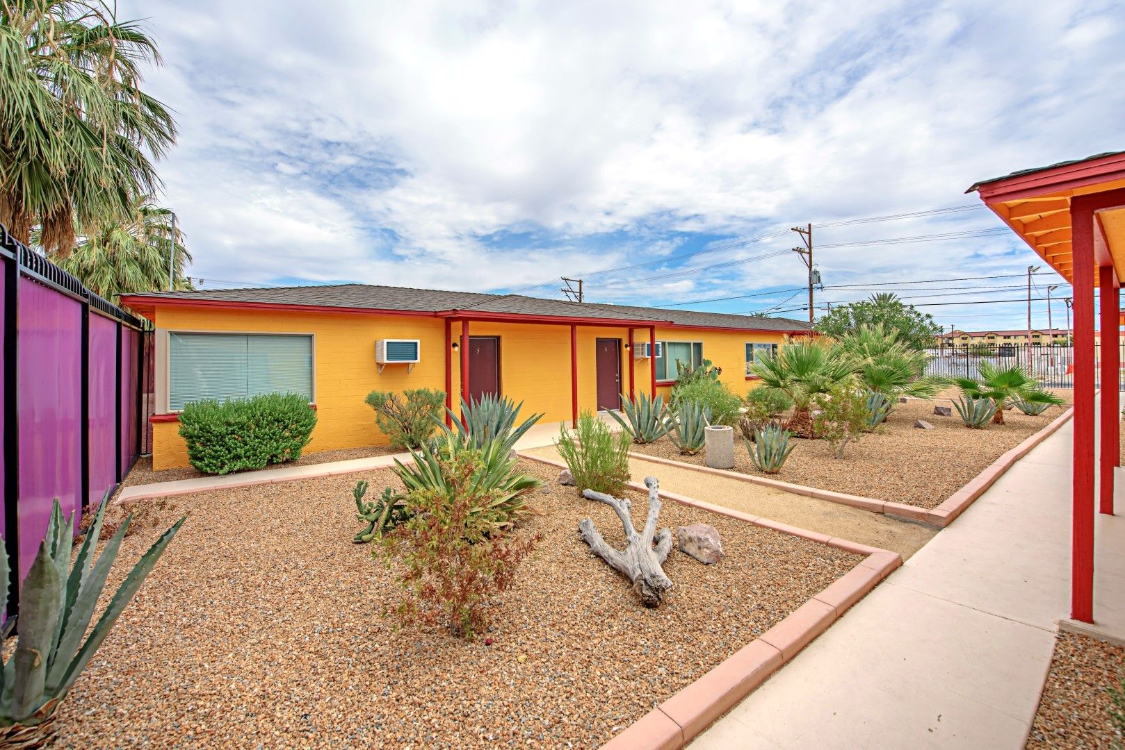 Las Vegas Apartment: 220 N 10th St