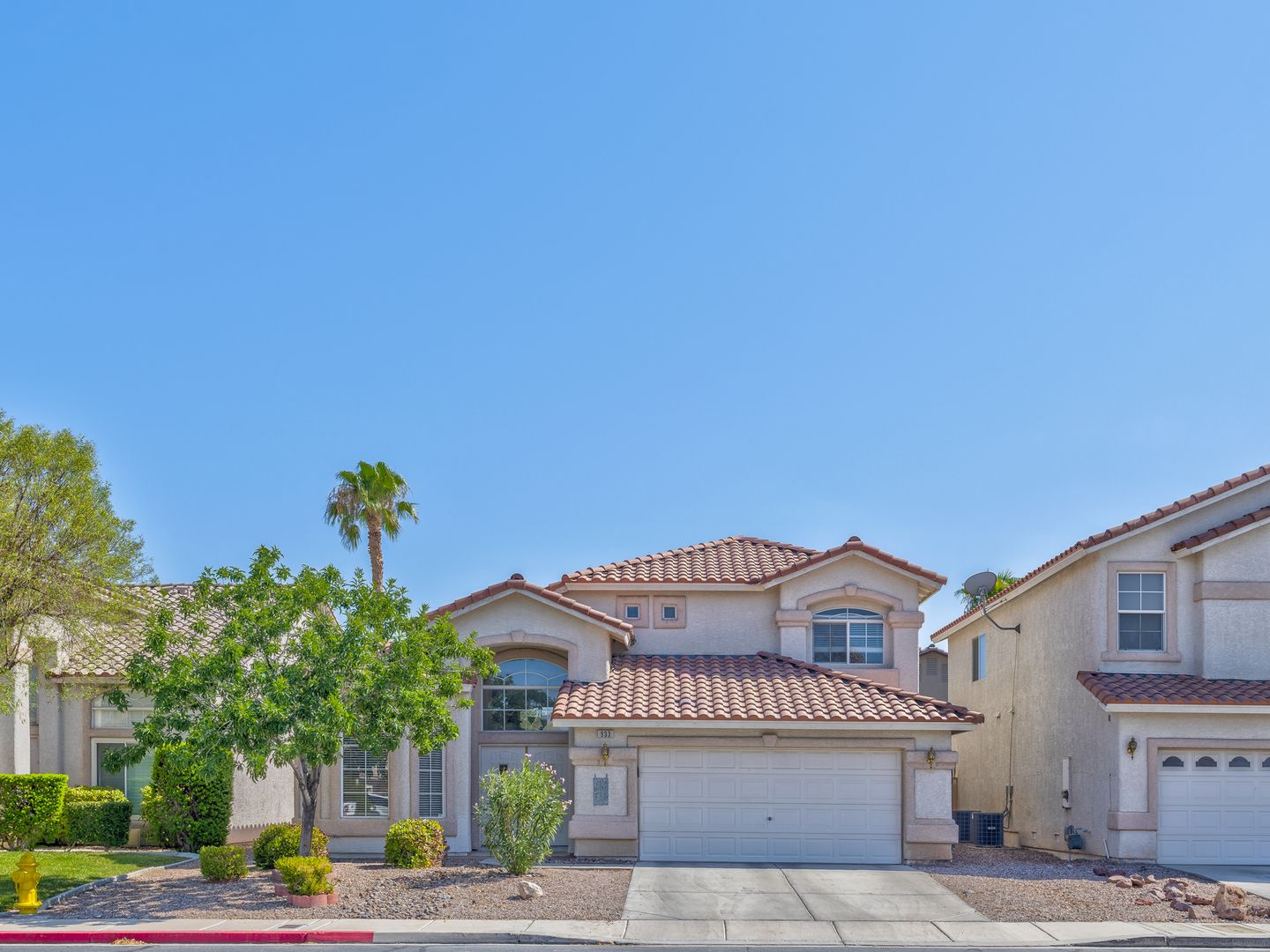 Las Vegas House: 933 Scarlet Haze Ave