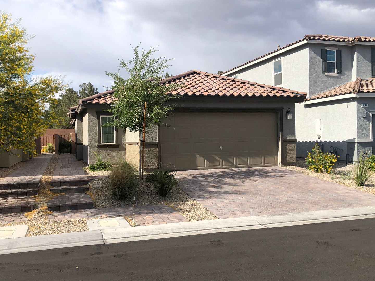 Las Vegas House: 6594 Secret Grove