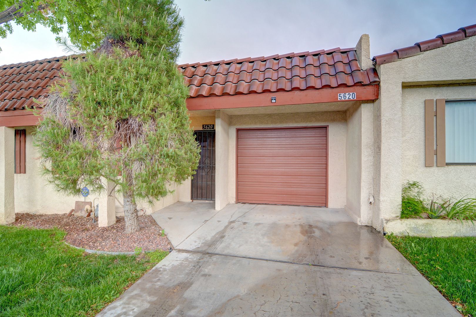 Las Vegas House: 5620 Hobble Creek Dr