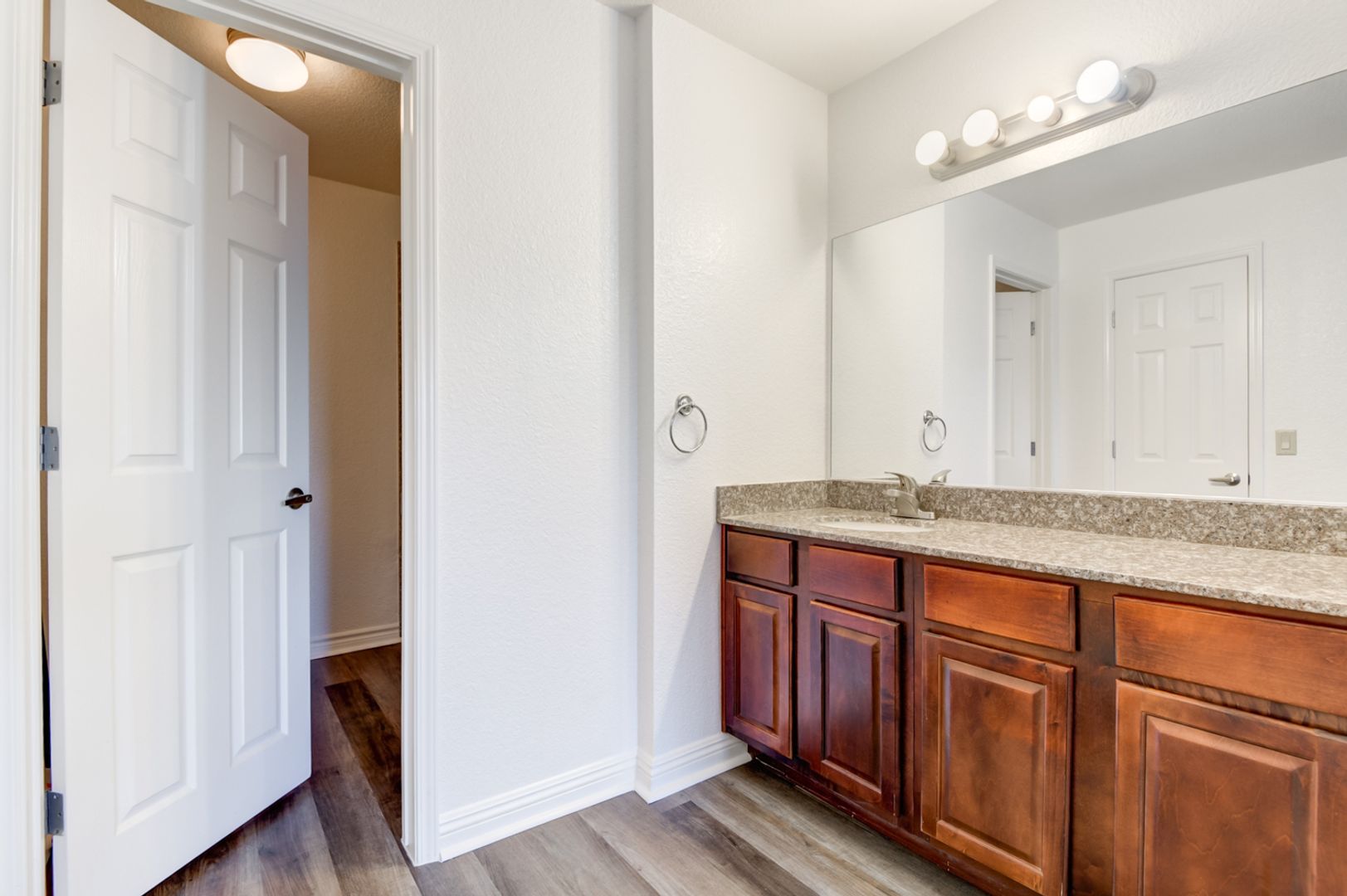 Las Vegas House: 2606 S Durango Dr #214