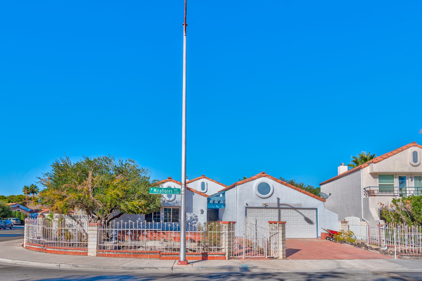 Las Vegas House: 2728 Miraflores Ave